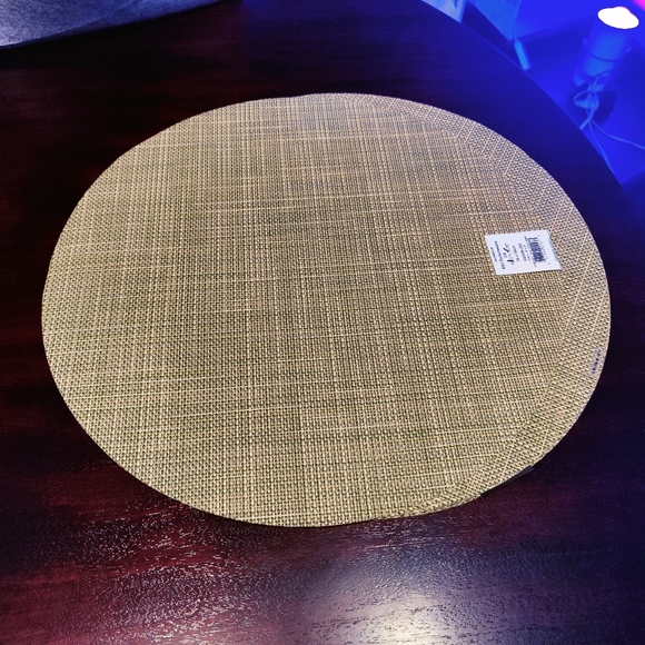Chilewich Mini Basketweave Round Placemat - 15" - Picture 4 of 6